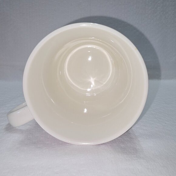 2019 HOLIDAY STARBUCKS RED AND WHITE STRIPED COFFEE MUG EUC - Picture 7 of 8